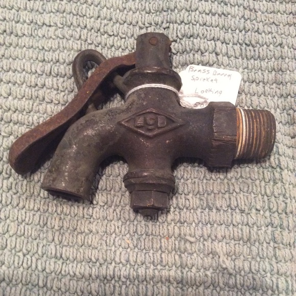 Brass Barrel Spicket - Picture 1 of 3